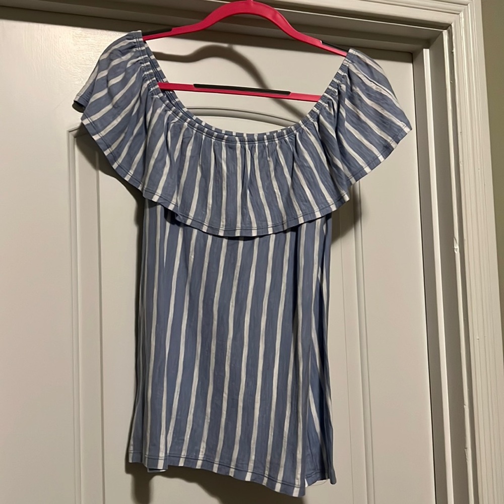 Small Old Navy off the shoulder top